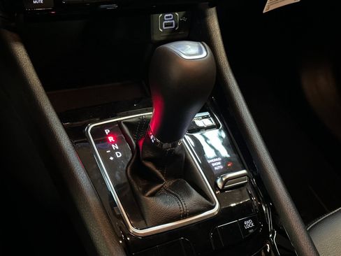 New 2026 Jeep Compass Limited image 20