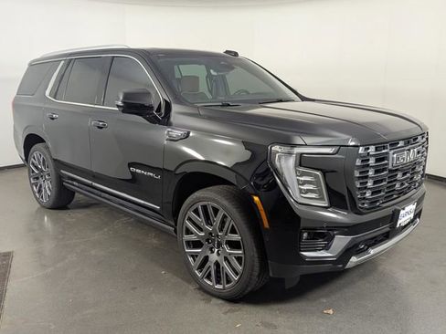 Used 2025 GMC Yukon Denali Ultimate image 2