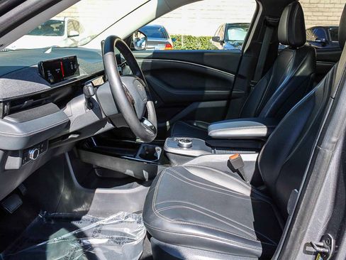 Used 2021 Ford Mustang Mach-E Premium image 17