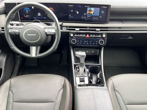 Certified 2025 Hyundai Santa Cruz Limited AWD/4WD image 11