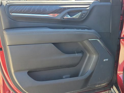 Used 2024 GMC Yukon XL Denali image 22