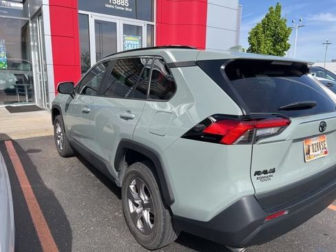 Used 2023 Toyota RAV4 XLE w/ XLE Grade Weather Package AWD/4WD image 10