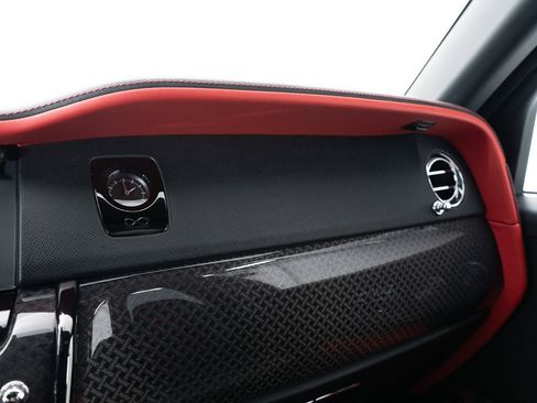 Certified 2024 Rolls-Royce Cullinan Black Badge w/ Dark Exterior Package image 46