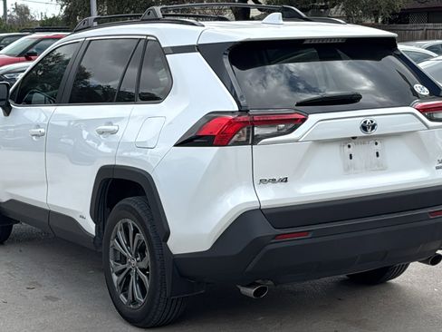 Used 2024 Toyota RAV4 XLE Premium image 5