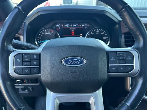 Used 2023 Ford Expedition Limited image 27