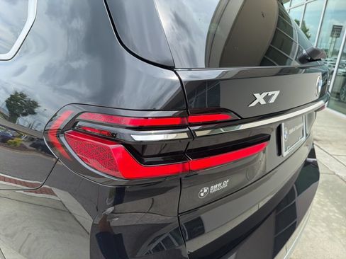 New 2027 BMW X7 xDrive40i AWD/4WD image 14