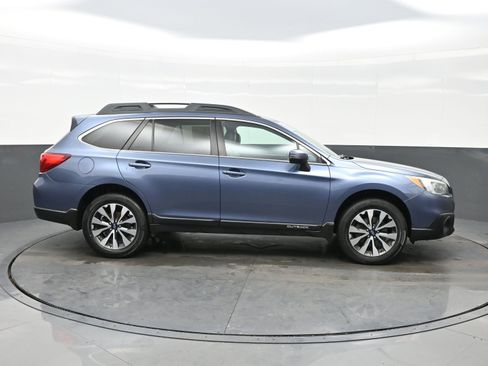 Used 2016 Subaru Outback 2.5i Limited image 7