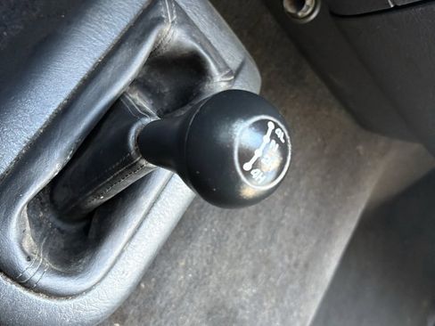 Used 2005 Dodge Ram 1500 Truck SLT image 17