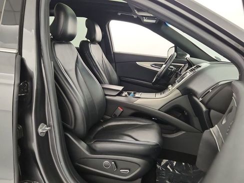 Used 2019 Lincoln Nautilus Reserve image 38