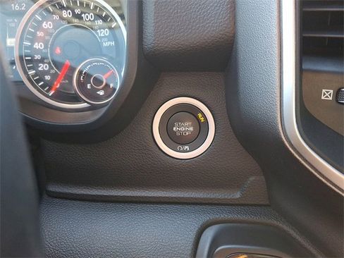 Used 2019 RAM 1500 Big Horn image 18