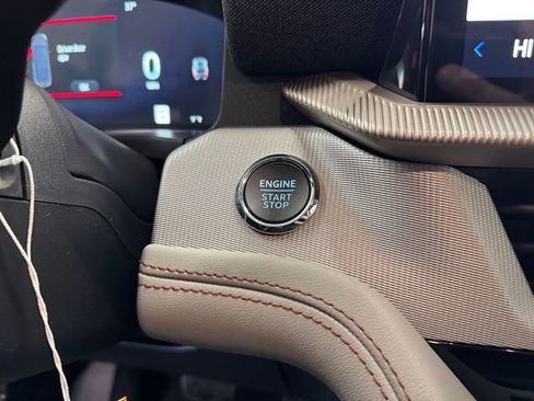 Used 2026 Ford Explorer Active w/ Active Comfort Package image 19