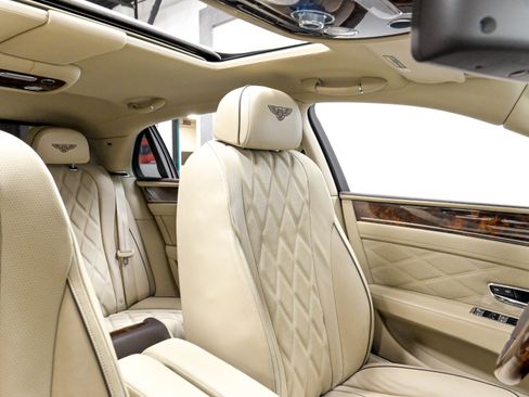 Used 2015 Bentley Flying Spur W12 AWD/4WD image 29