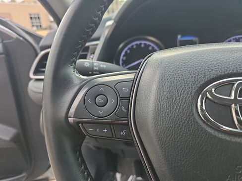 Used 2024 Toyota Camry SE image 16