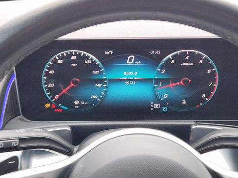Used 2020 Mercedes-Benz GLB 250 image 10