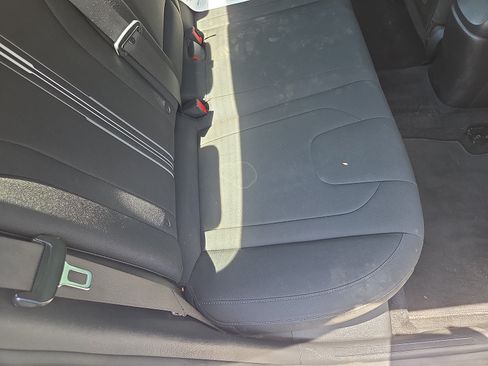 Used 2022 Hyundai Elantra SEL w/ Convenience + Premium Package FWD image 20