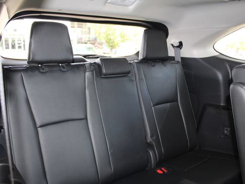 Certified 2026 Toyota Highlander Platinum AWD/4WD image 64