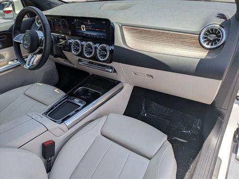 Used 2026 Mercedes-Benz GLA 250 4MATIC image 21