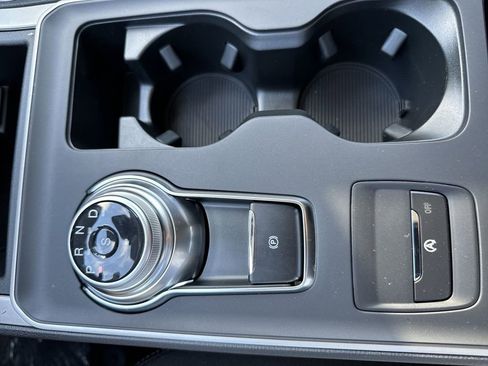 New 2024 Ford Edge SE w/ Black Appearance Package image 29