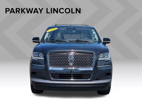 Certified 2022 Lincoln Navigator Reserve RWD image 2