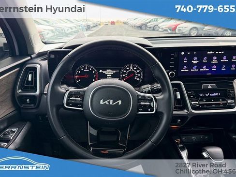 Used 2023 Kia Sorento X-Line EX image 7
