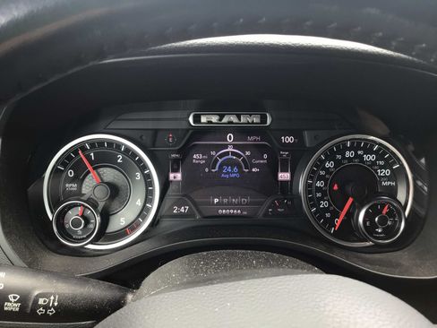 Used 2021 RAM 1500 Laramie AWD/4WD image 11