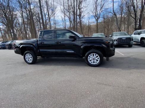 Certified 2025 Toyota Tacoma SR5 w/ SR5 Upgrade Package image 11