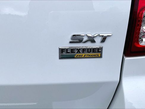 Used 2019 Dodge Grand Caravan SXT image 23