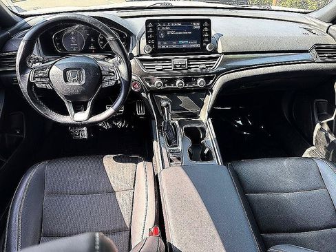 Used 2021 Honda Accord Sport image 9