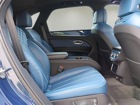 Certified 2023 Bentley Bentayga image 24