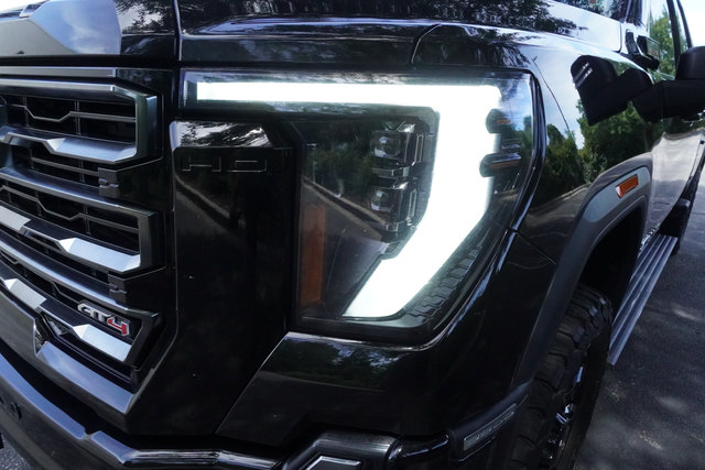 Used 2024 GMC Sierra 3500 AT4 AWD/4WD image 29
