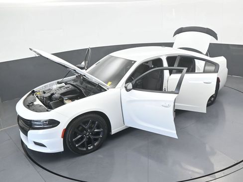 Used 2021 Dodge Charger SXT w/ Blacktop Package image 59