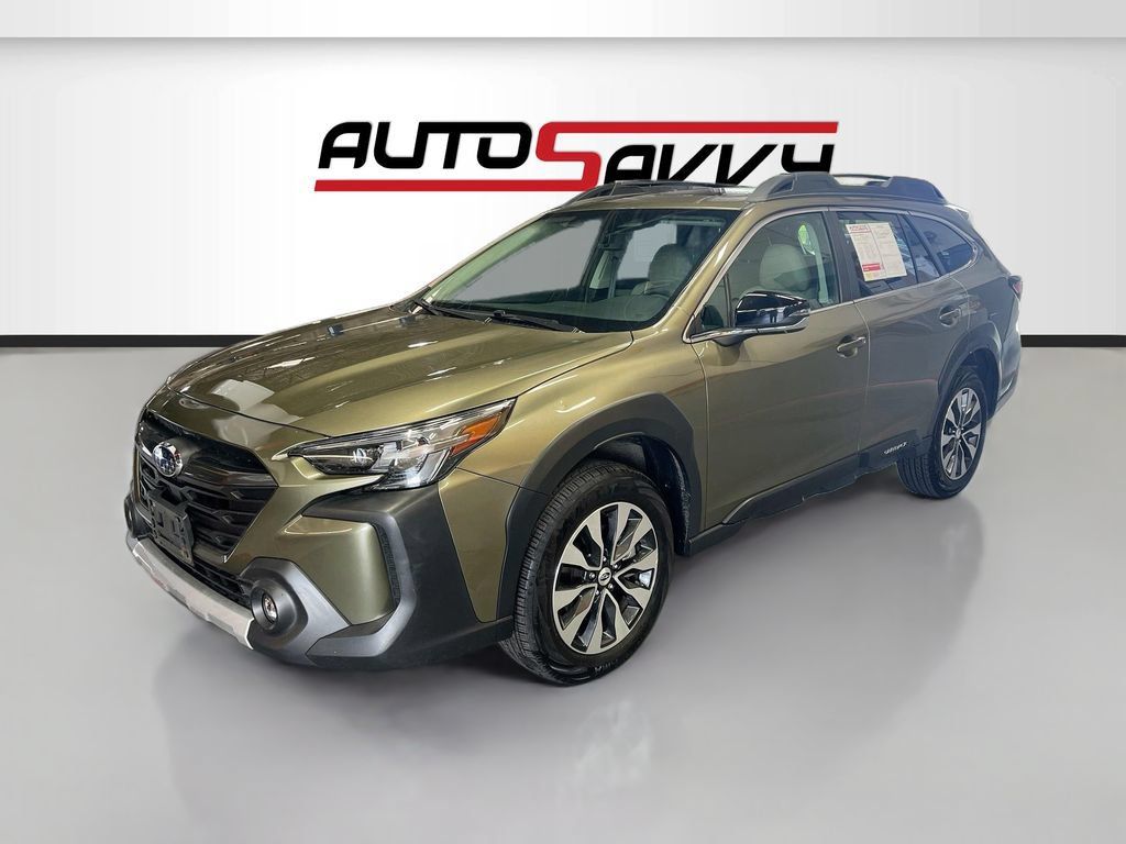Used 2025 Subaru Outback Limited AWD/4WD image 3
