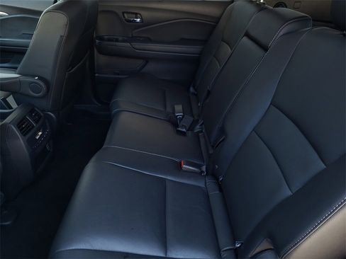 Used 2022 Honda Pilot EX-L image 11