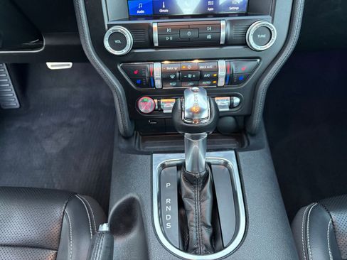 Used 2022 Ford Mustang Premium image 25