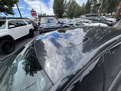 Used 2012 Volkswagen Golf 4-Door FWD image 14