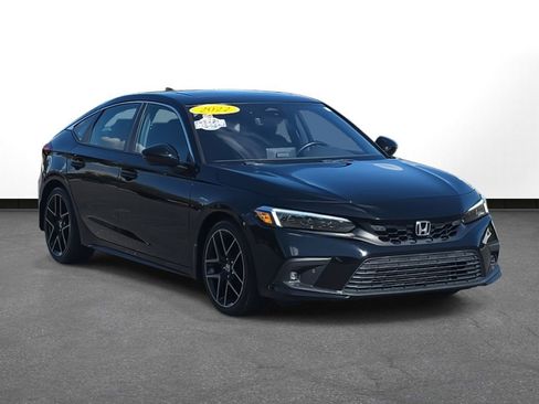 Used 2022 Honda Civic Sport Touring image 3