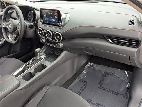 Certified 2025 Nissan Sentra SR FWD image 20