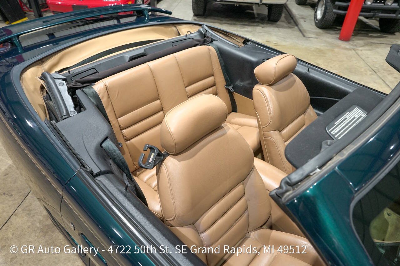 Used 1994 Ford Mustang GT RWD image 18