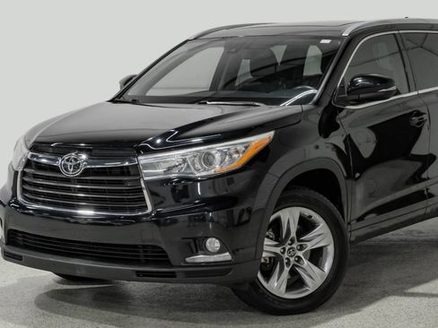 Used 2016 Toyota Highlander Limited Platinum AWD/4WD image 12