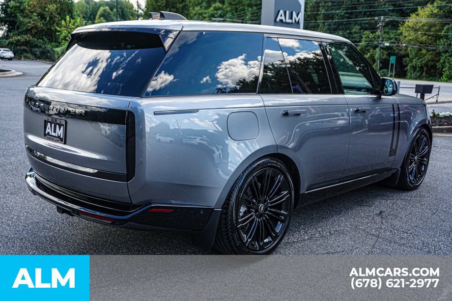 Used 2024 Land Rover Range Rover SE AWD/4WD image 5