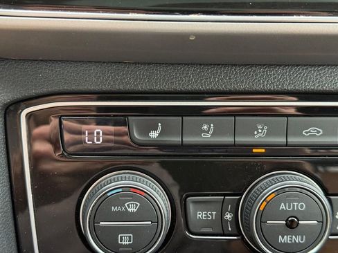 Used 2019 Volkswagen Atlas SEL Premium AWD/4WD image 21