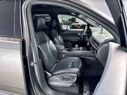 Used 2018 Audi Q7 3.0T Prestige w/ Prestige Package AWD/4WD image 10