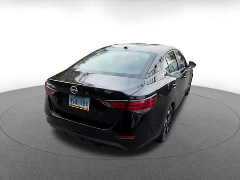 Used 2025 Nissan Sentra SV image 14