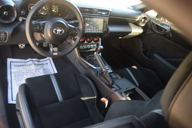 Used 2024 Toyota GR86 Premium RWD image 13