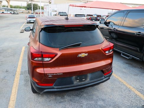 Used 2021 Chevrolet TrailBlazer LS FWD image 10