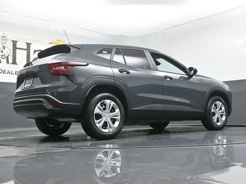 New 2026 Chevrolet Trax LS FWD image 11