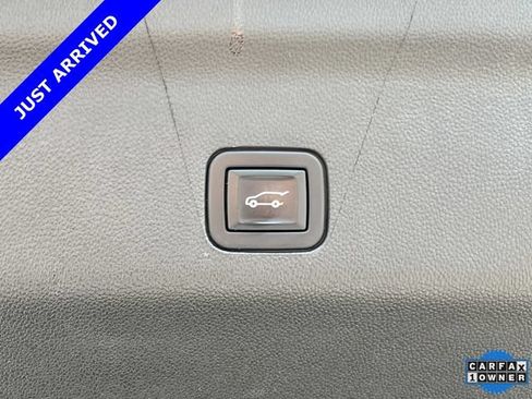Used 2022 Cadillac Escalade ESV Sport Platinum w/ LPO, ONYX Package AWD/4WD image 23