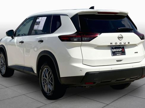 Used 2024 Nissan Rogue S AWD/4WD image 12