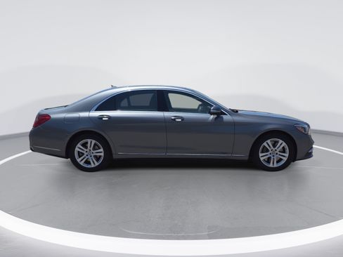 Used 2019 Mercedes-Benz S 560 4MATIC Sedan image 2
