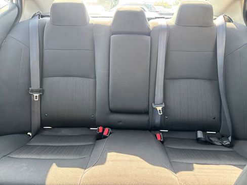 Used 2025 Nissan Altima 2.5 SV FWD image 37